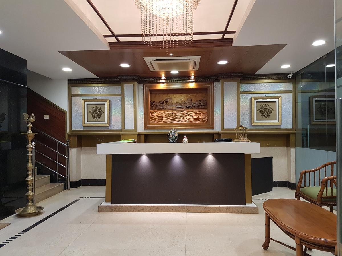 Hotel Subhalakshmi Palace Karaikkudi Exterior foto